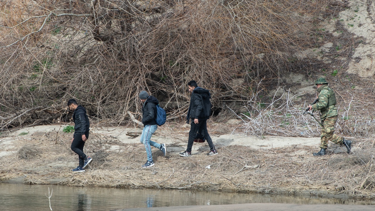 Група нелегални мигранти са заловени от турските власти при опит да достигнат Гърция