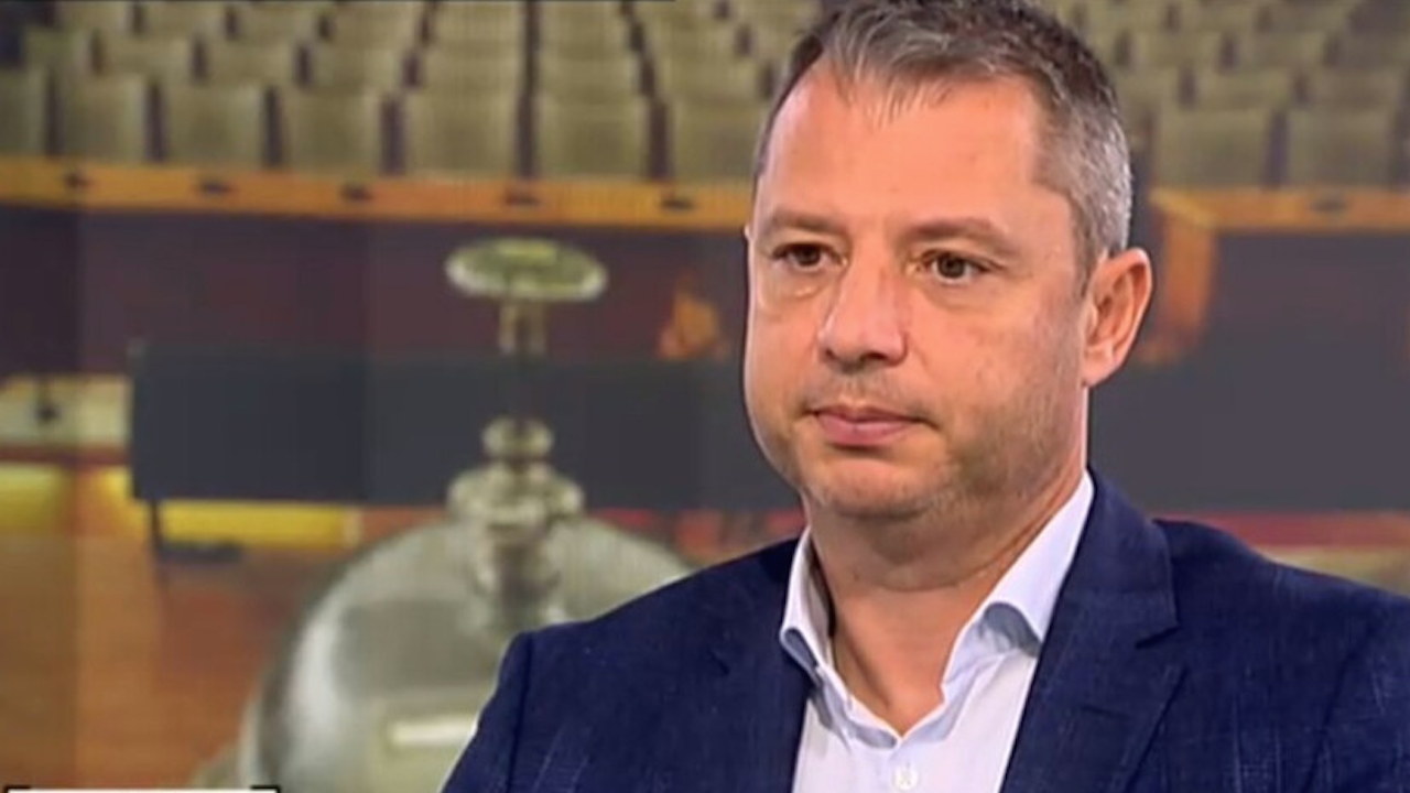 Делян Добрев: Няма коалиция с БСП, Вежди Рашидов има повече опит от цялата ПГ на ПП