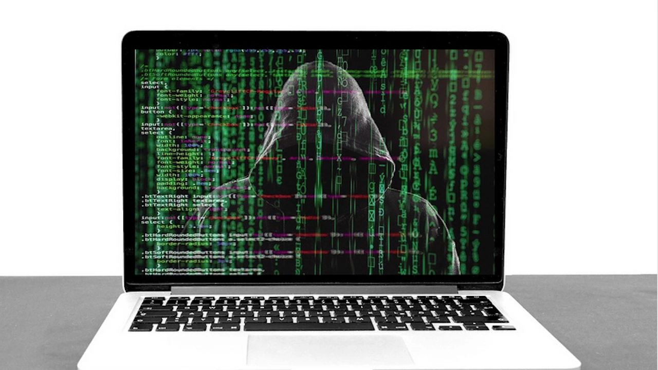 Между 12 и 14 сайта бяха атакувани при хакерската атака