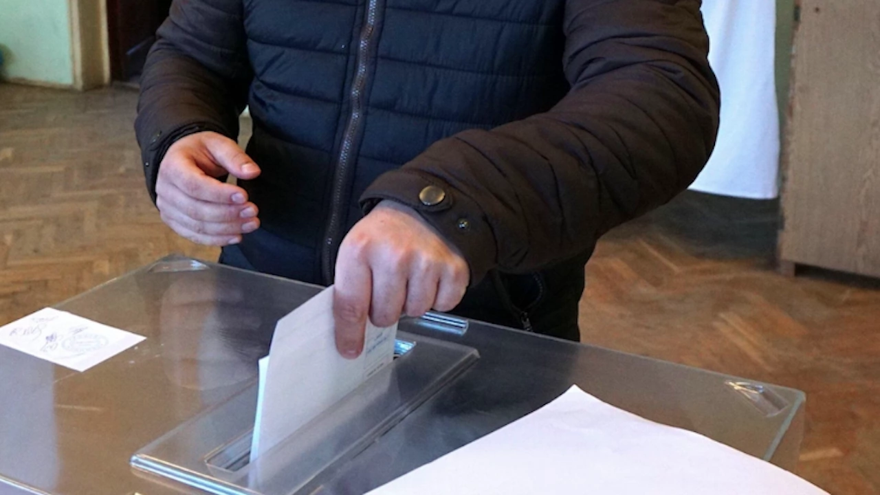 Словенците гласуват днес за нов президент на страната членка на