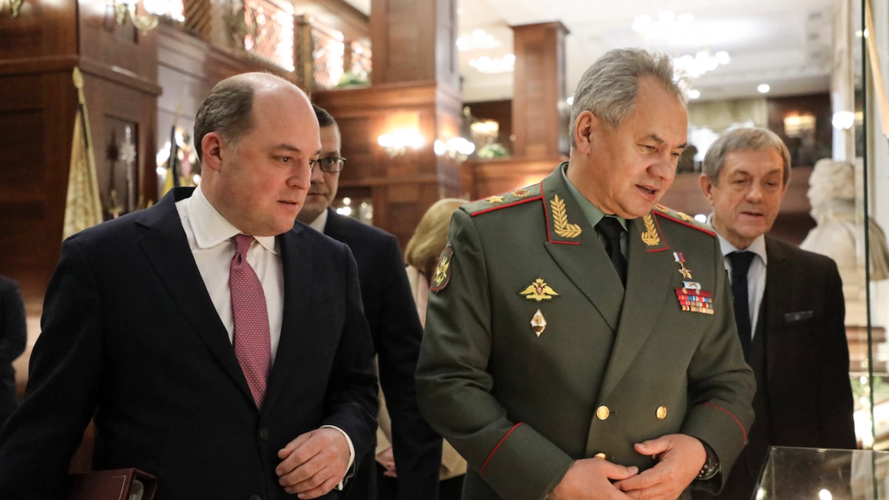 Руският министър на отбраната Сергей Шойгу проведе днес телефонен разговор