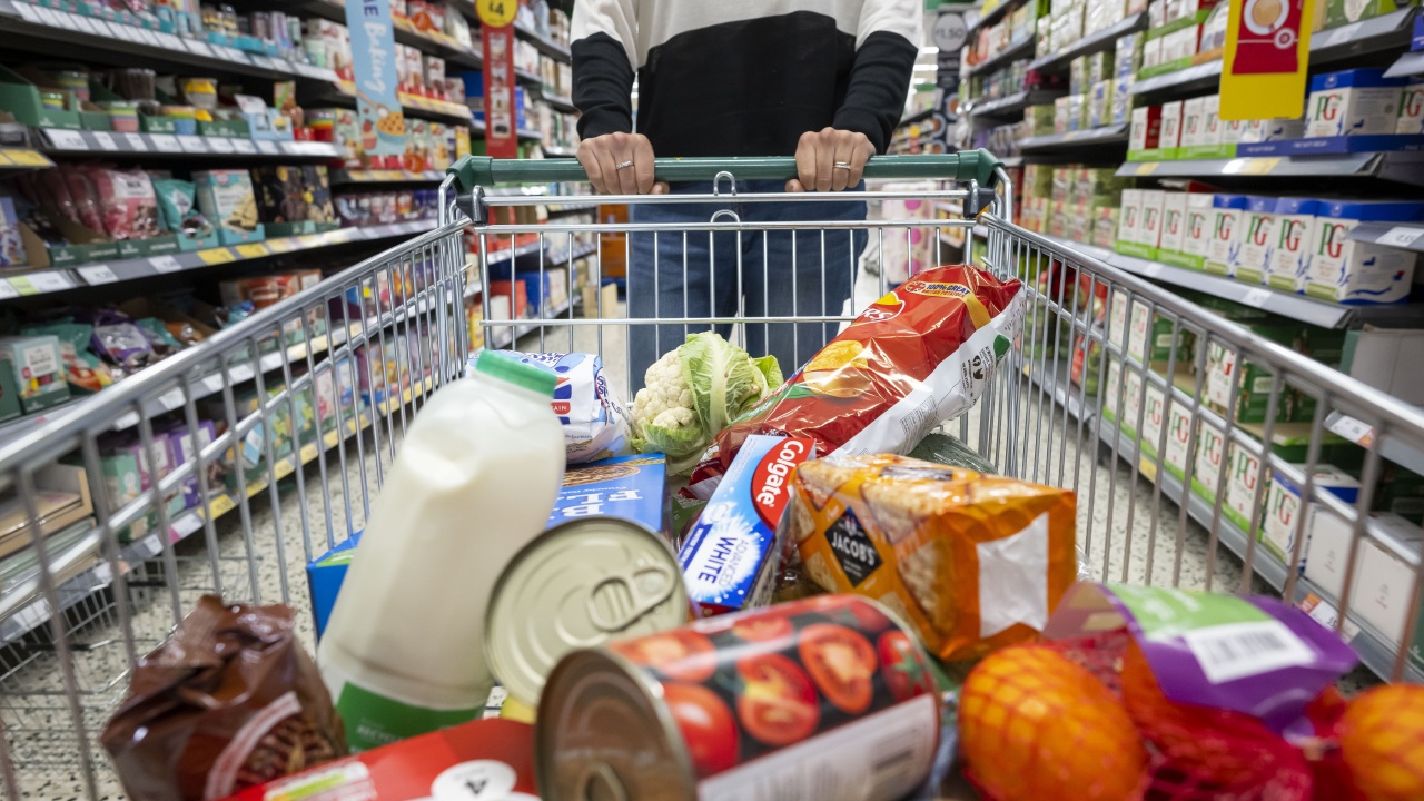 Цените на основните хранителни продукти продължават да растат. На фона на