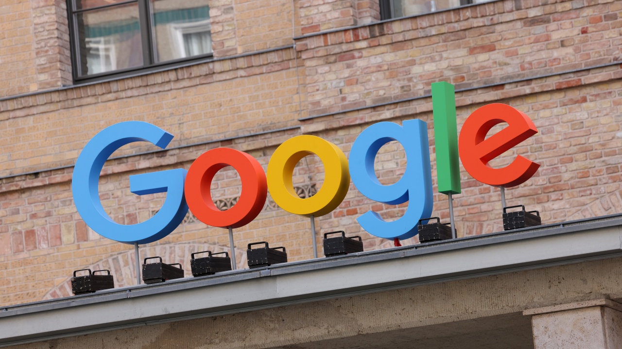 Индия наложи глоба на американския софтуерен гигант Гугъл (Google), дъщерна