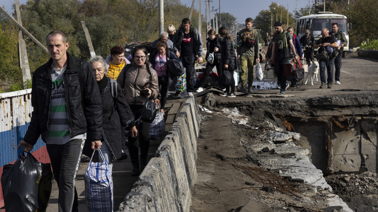 Украйна помоли бежанците в чужбина да не се връщат тази зима