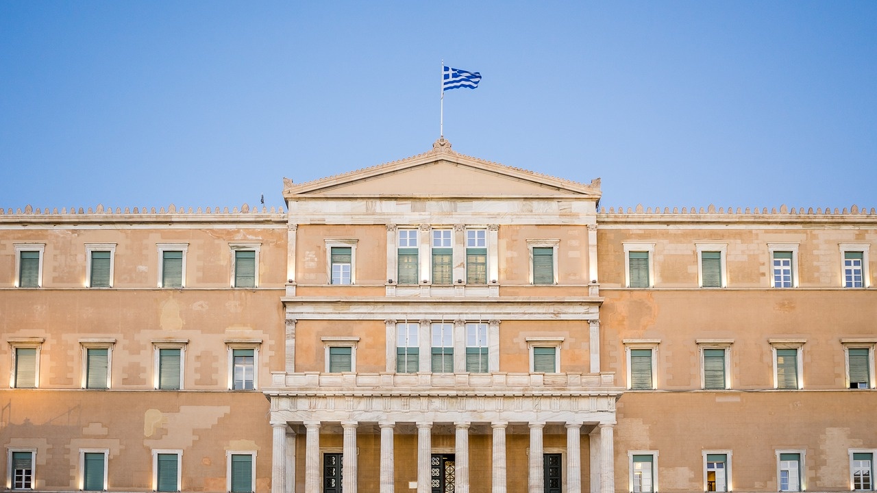Гърция увеличава максималната пенсия на 4932 евро от 1 януари 2023 г.