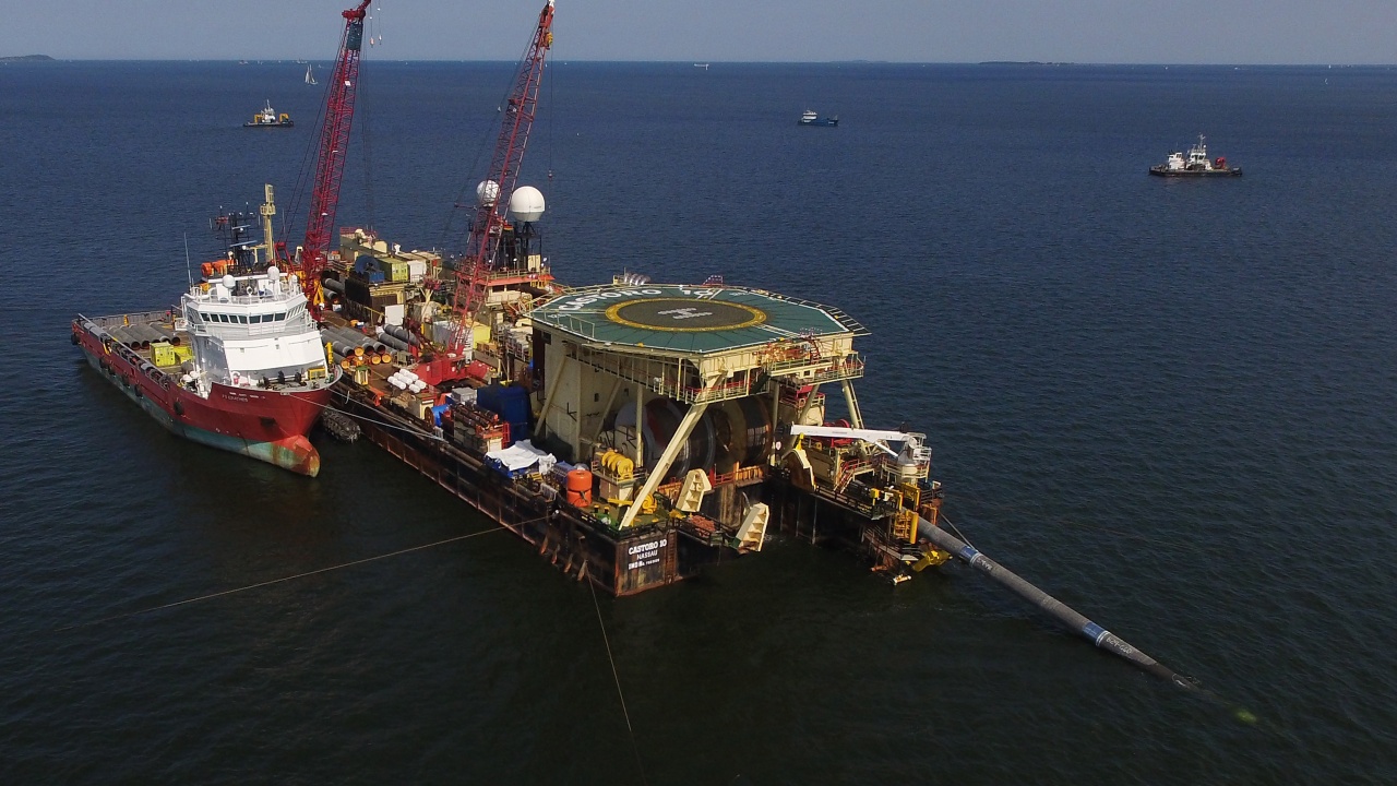 Израел започна да добива газ от находището Кариш в Средиземно море