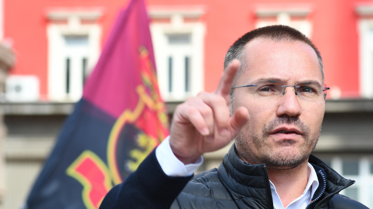 Не позволихме провокацията на македонските граждани в Благоевград. Феновете на