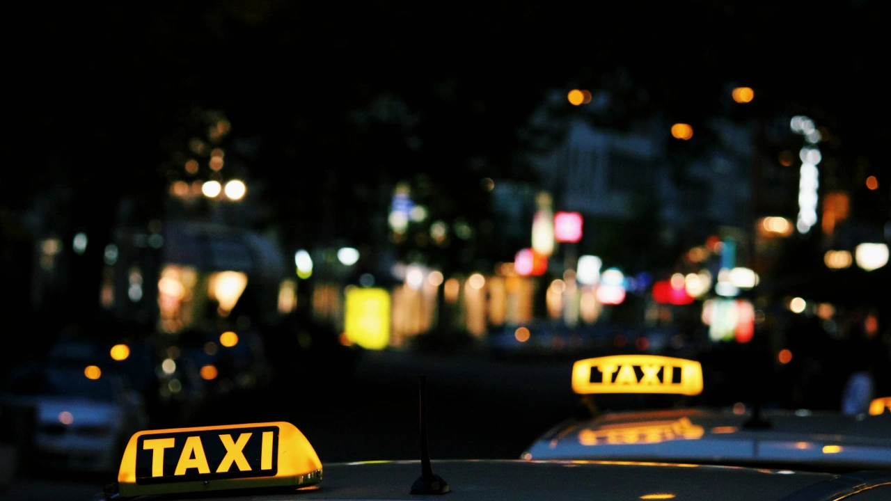 Увеличение на цената на таксиметровите услуги гласуват в столичния Общински
