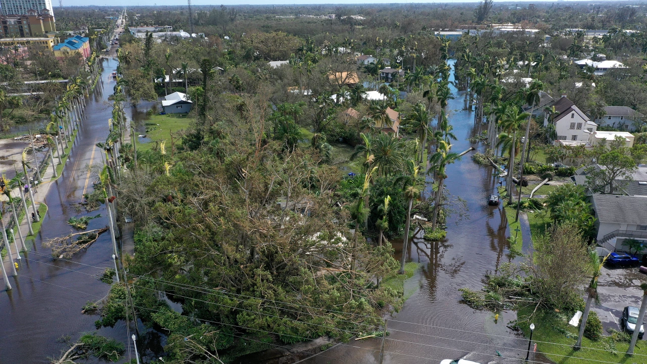 Ураганът Иън е причинил щети на стойност до 1 8 милиарда