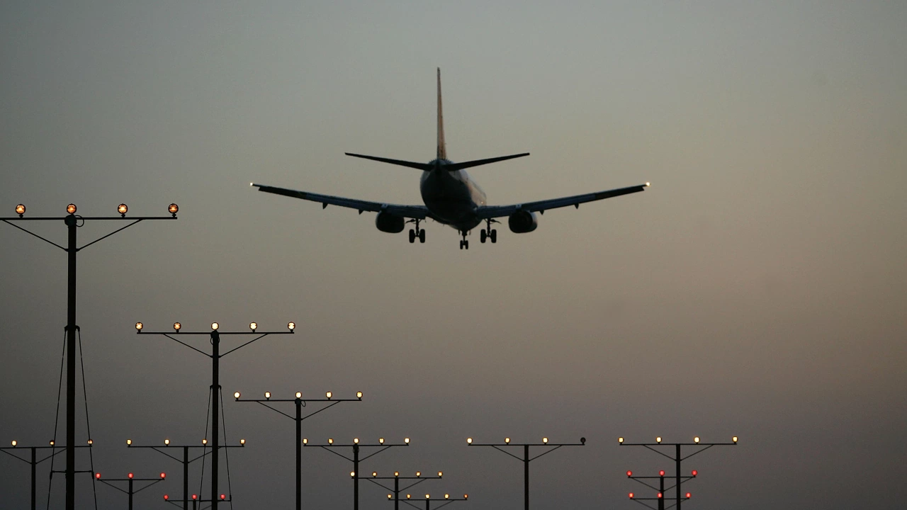 Самолетът A320 на южноамериканската авиокомпания Latam Airlines изпълняващ полет от