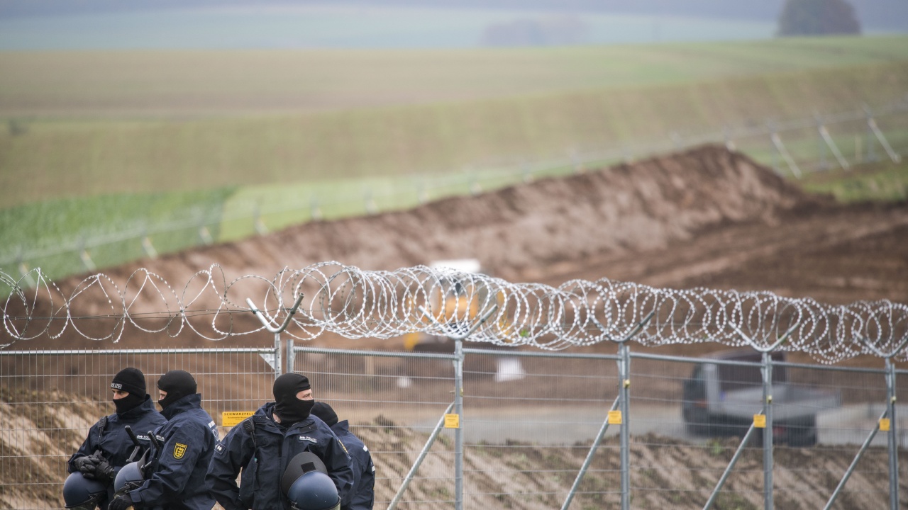 Полша бърза да строи ограда по границата с Калининград