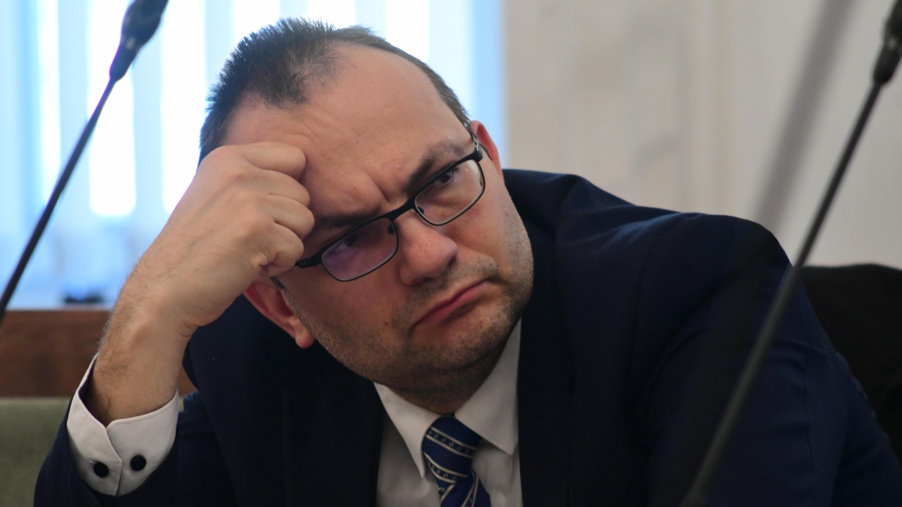 Мартин Димитров, ДБ: Служебният кабинет наруши закона