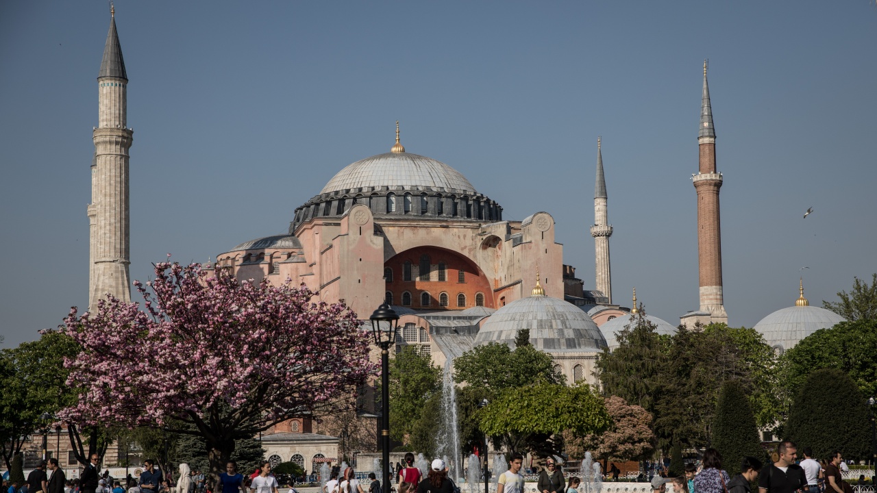 Искат „Света София“ в Истанбул да мине под закрилата на ЮНЕСКО