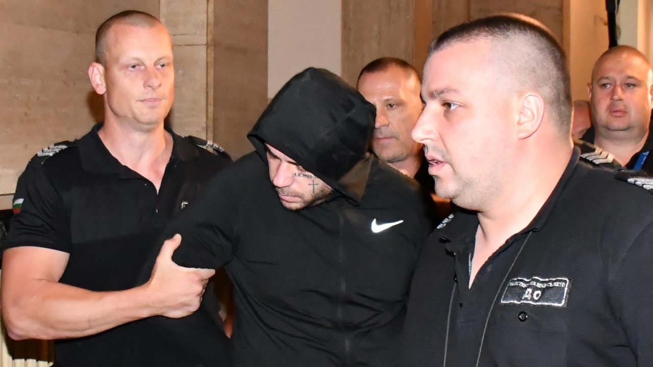 За случая „Семерджиев“: Разследват 30 пътни полицаи, помагали на бившия футболист