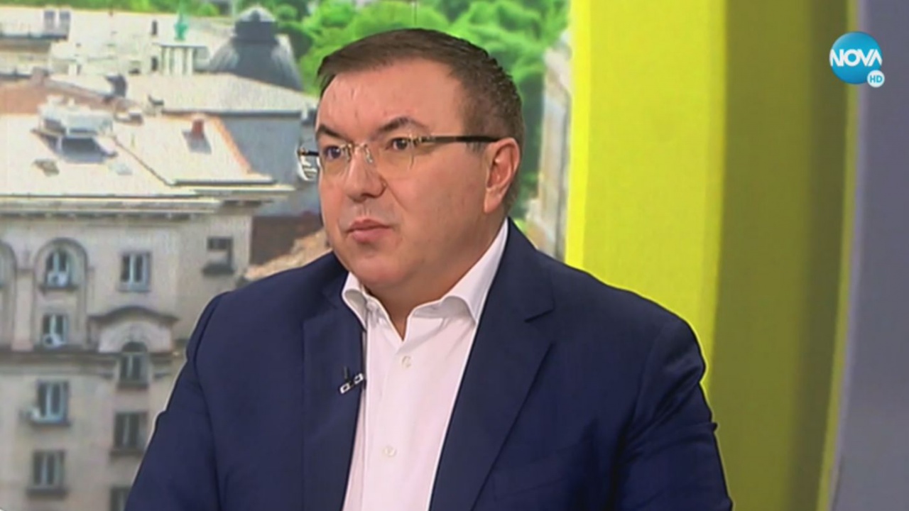 Костадин Ангелов: Среща между ГЕРБ и ПП не е димна завеса