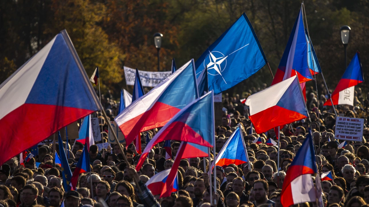 След няколко големи демонстрации срещу чешкото правителство десетки хиляди хора