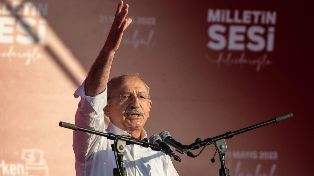 Турските власти обвиниха лидера на най голямата опозиционна сила в