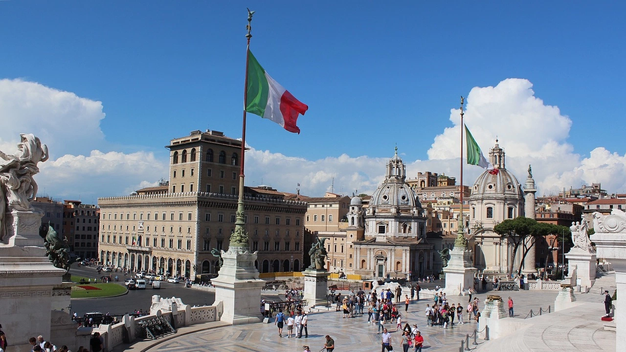 Новото крайнодясно правителство на Италия е готово да похарчи още