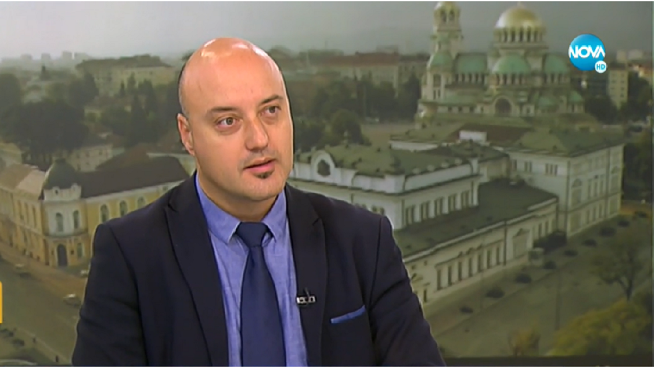 Атанас Славов (ДБ) разкри очакват ли връчването им на третия мандат