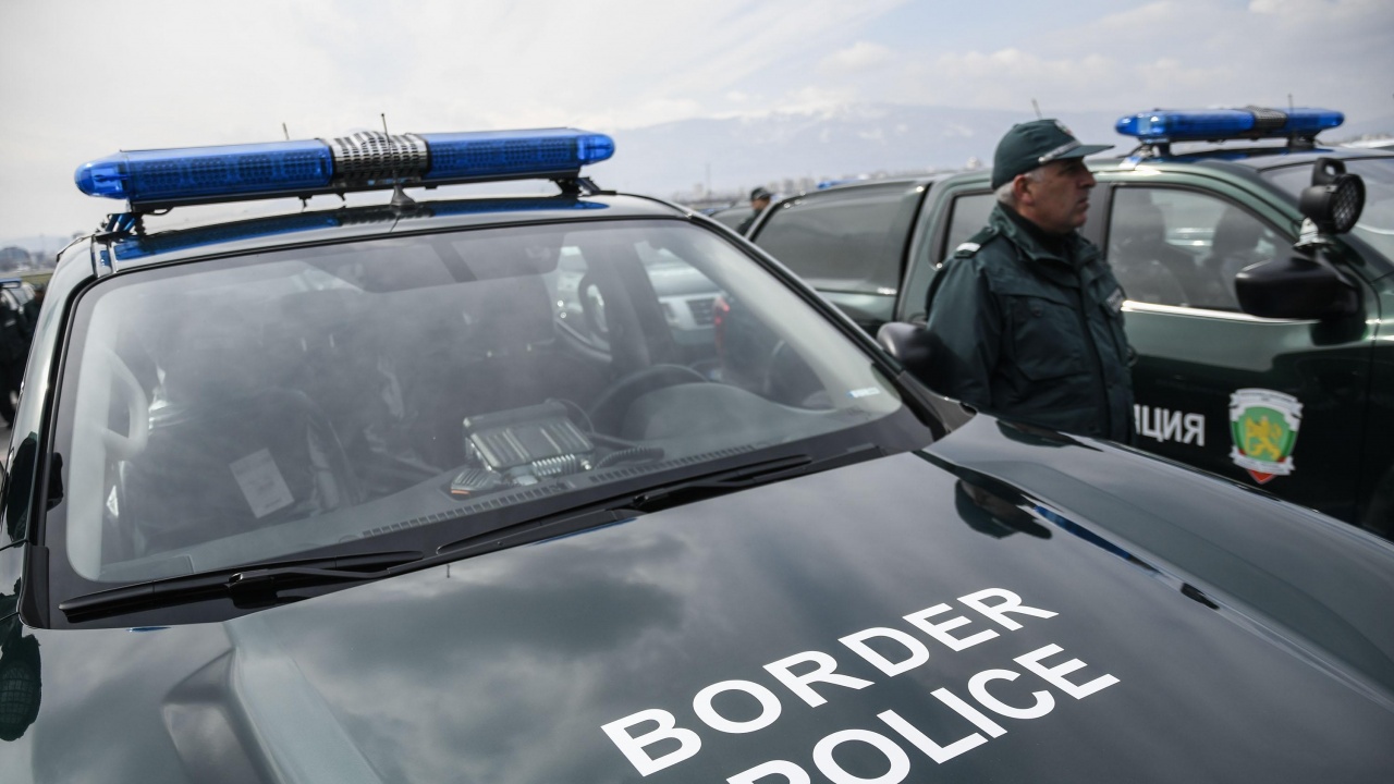 Дисциплинарни проверки срещу 14 служители на "Гранична полиция" за трафик на хора