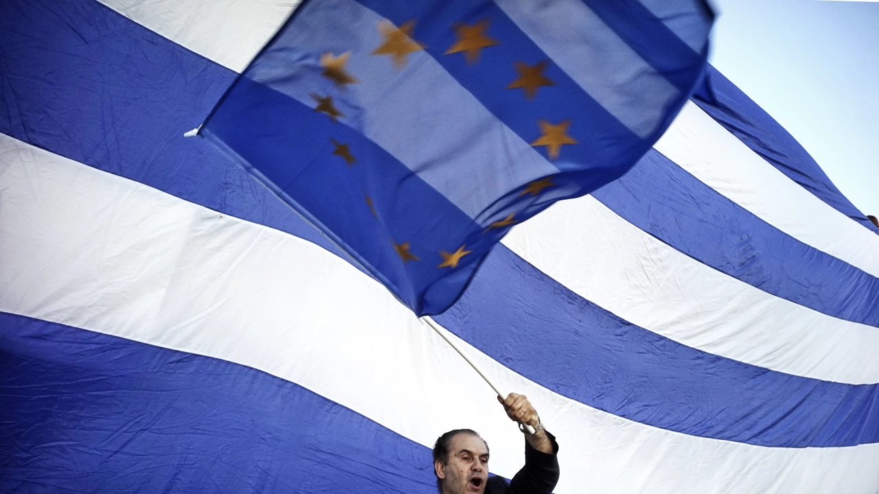 Протест на гръцката опозиция срещу високите цени пред министерството на