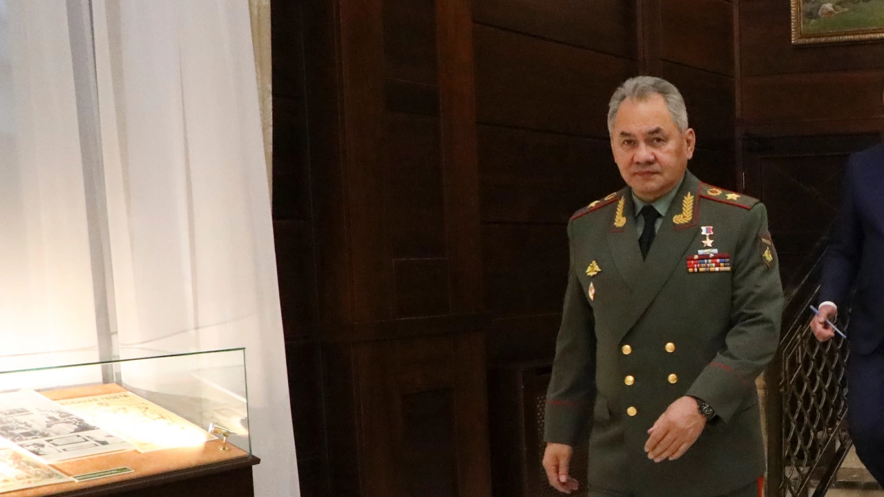 Руският министър на отбраната генерал Сергей Шойгу инспектира командния пункт