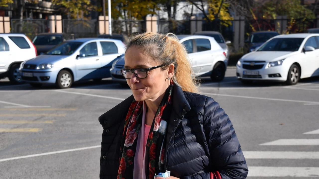 Десислава Иванчева пристигна в затвора в Сливен предаде БНТ Бившата кметица