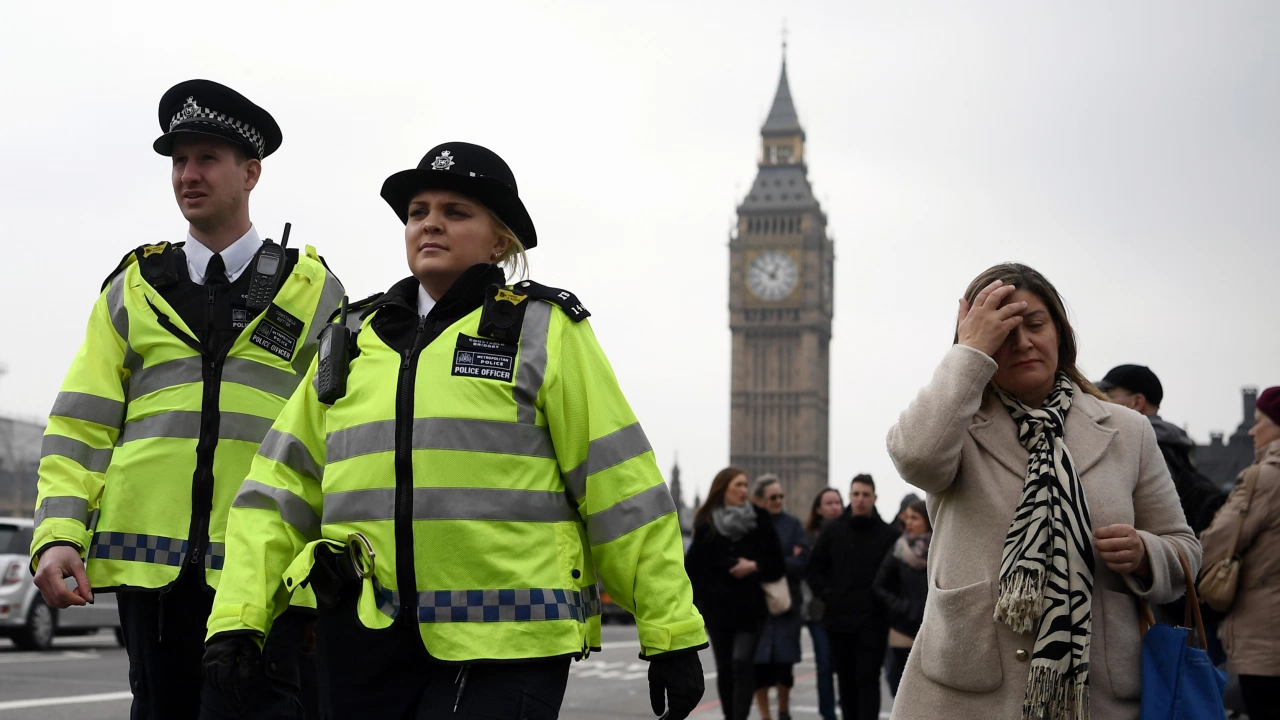 Британските власти продължават да разследват смъртта на 44-годишната Доун Стърджис,