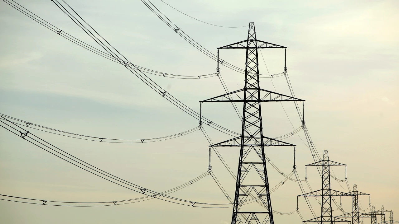 Цените на електроенергията за небитовите потребители в България  с потребление между