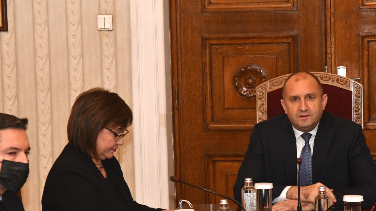 Радев ще проведе консултации с "БСП за България"