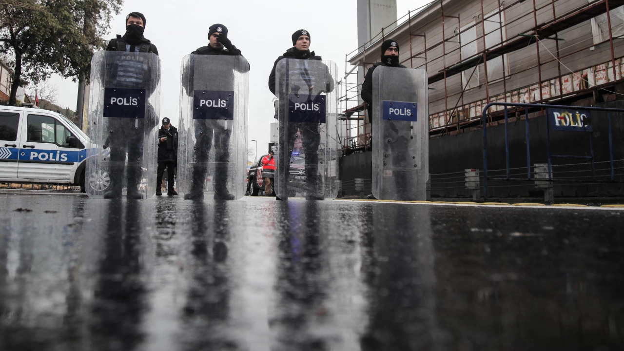 Турският вътрешен министър Сюлейман Сойлу обвини САЩ за вчерашния взрив
