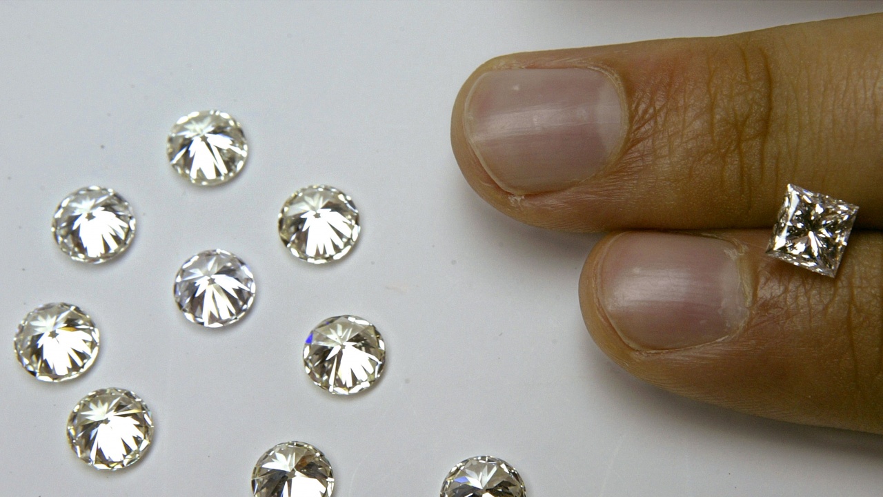 Белгия продължава да внася руски диаманти въпреки постоянните критики
