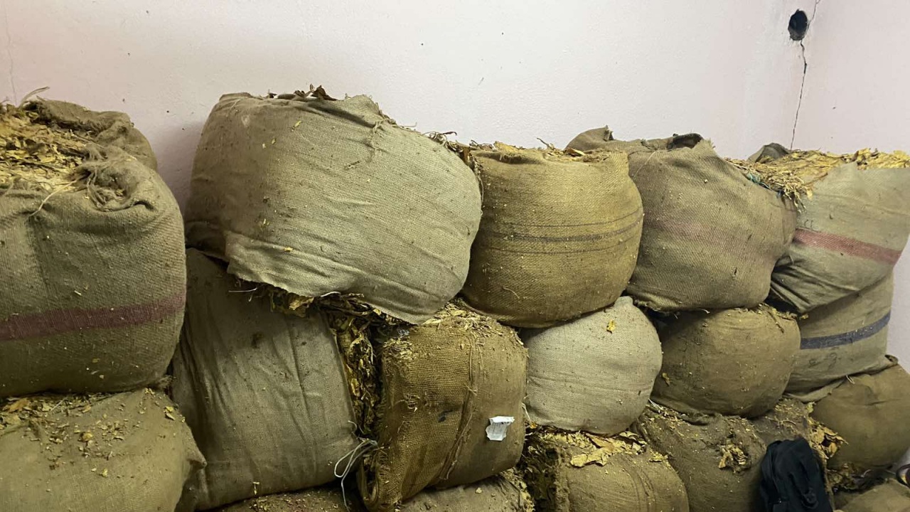 Спипаха 300 кг. контрабанден тютюн и 2 тона необработена листна маса в Пловдив