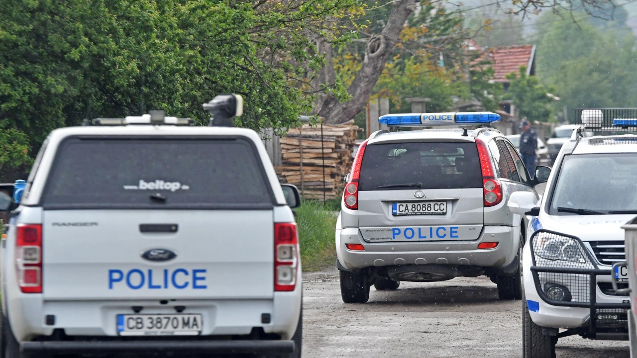Полицията в Раковски е на крак: Млада майка на две деца изчезна безследно