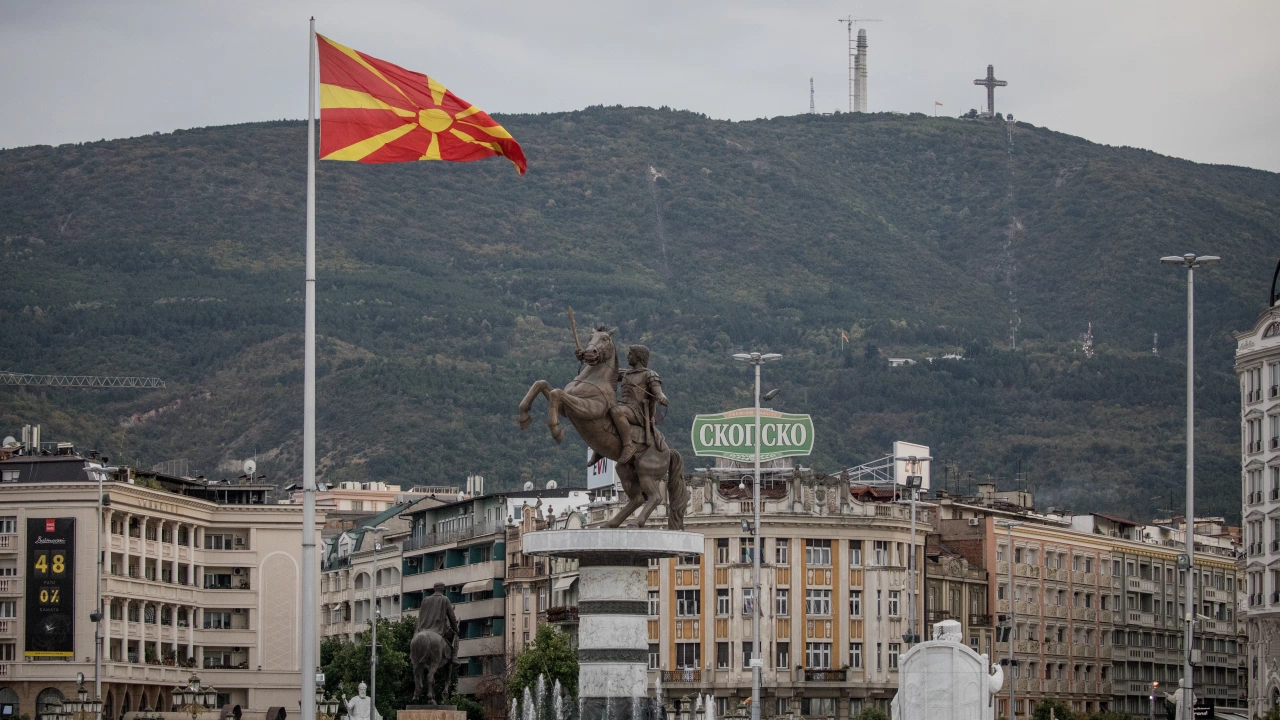 Под заглавие Българските условия намалиха доверието на македонските граждани в