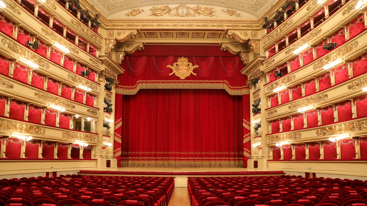 Оперният театър Ла Скала в Милано е далеч от пропагандни