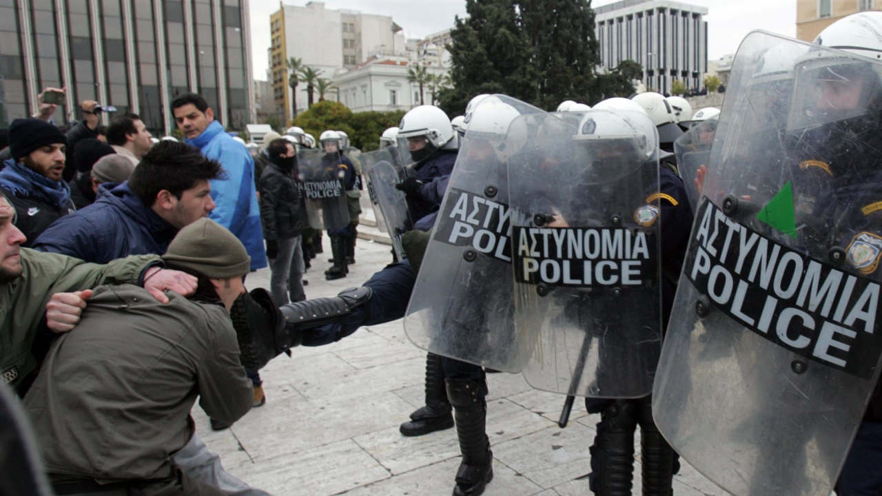 Гръцката полиция е задържала 78 души след сблъсъци избухнали вчера