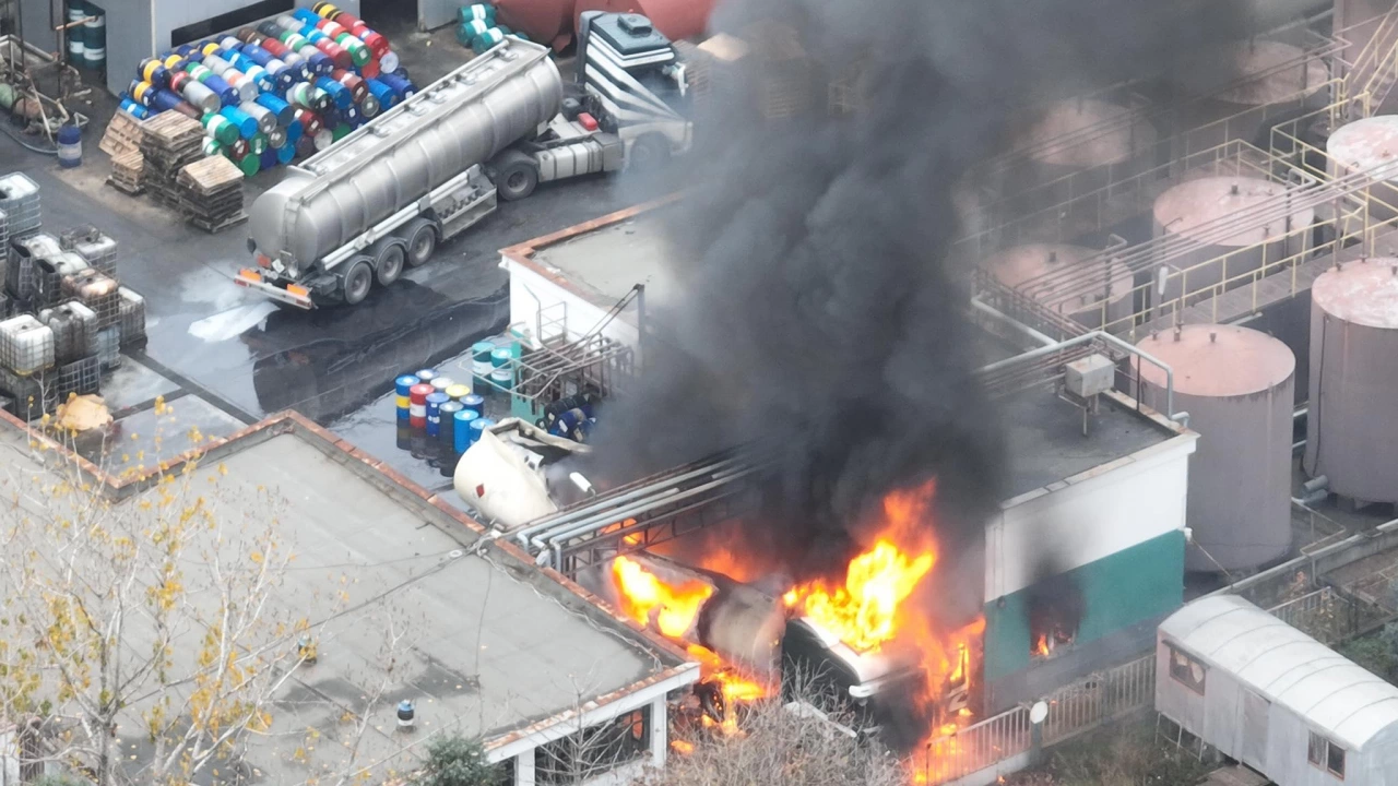 Взрив на цистерна в завод за смазочни масла в Русе вчера