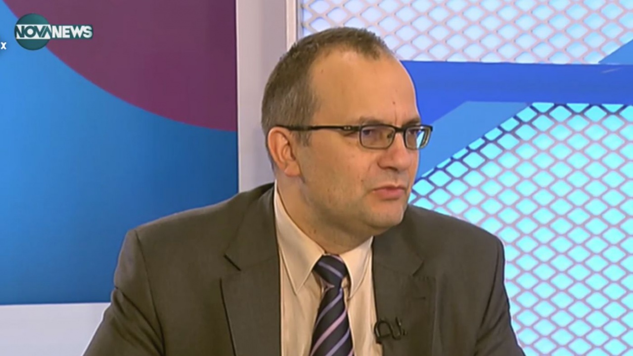 Мартин Димитров с предложение към  ГЕРБ, БСП и ДПС относно машините