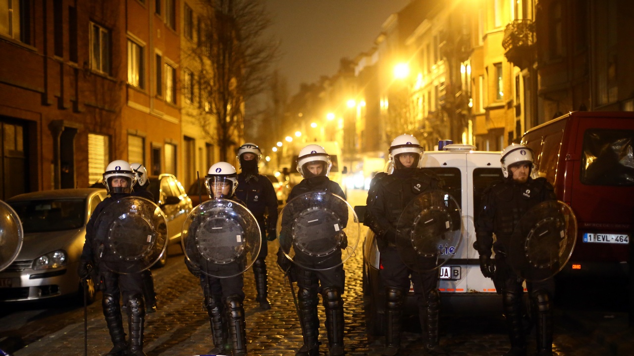 В Белгия искат по-строги наказания при посегателства срещу служителите на реда