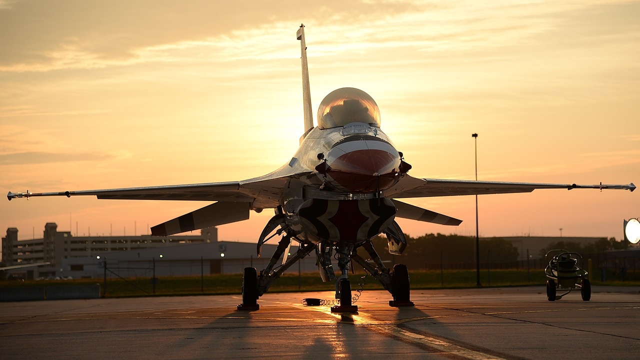 Започна сглобяването на първия български изтребител F-16