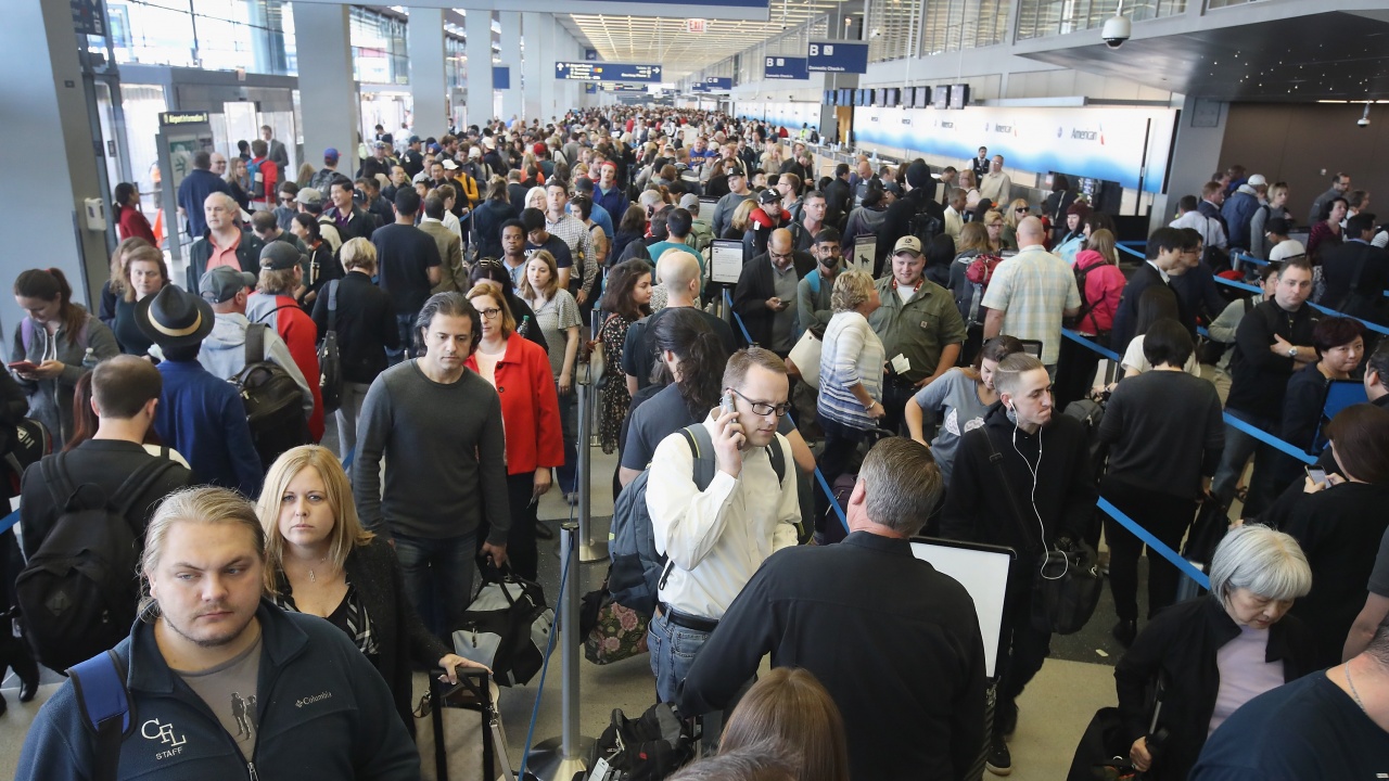 Новата система за влизане в ЕС създава хаос по летищата