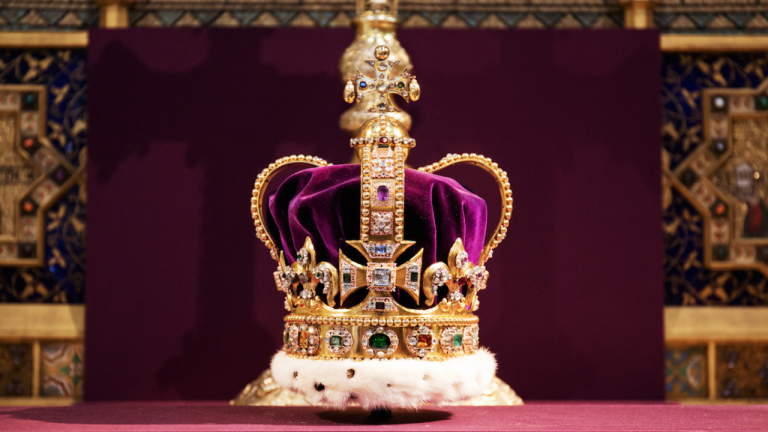 Пригодяват историческа корона за крал Чарлз III
