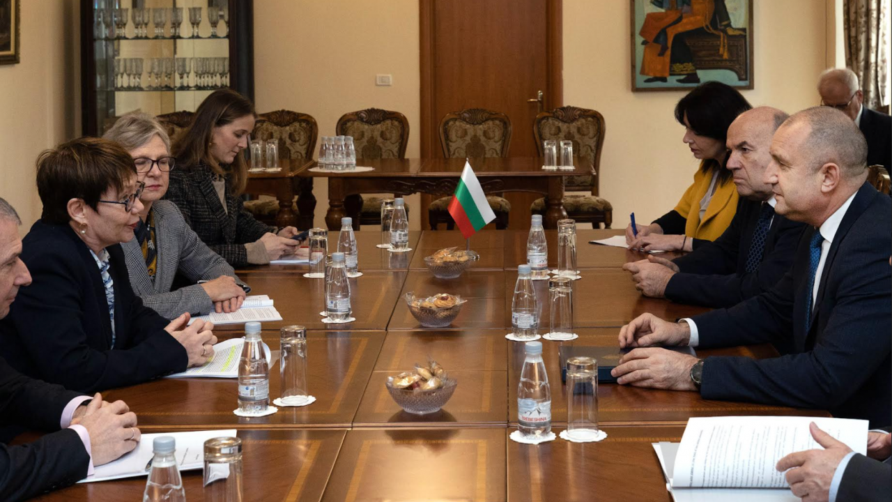 Румен Радев разговаря с президента на ЕБВР