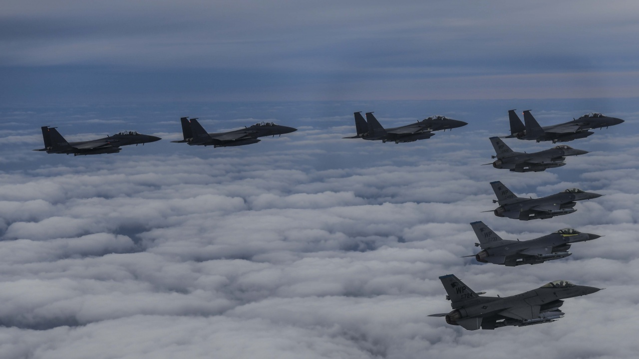 Кабинетът отпусна пари по първата вноска за закупуването на вторите 8 изтребители F-16