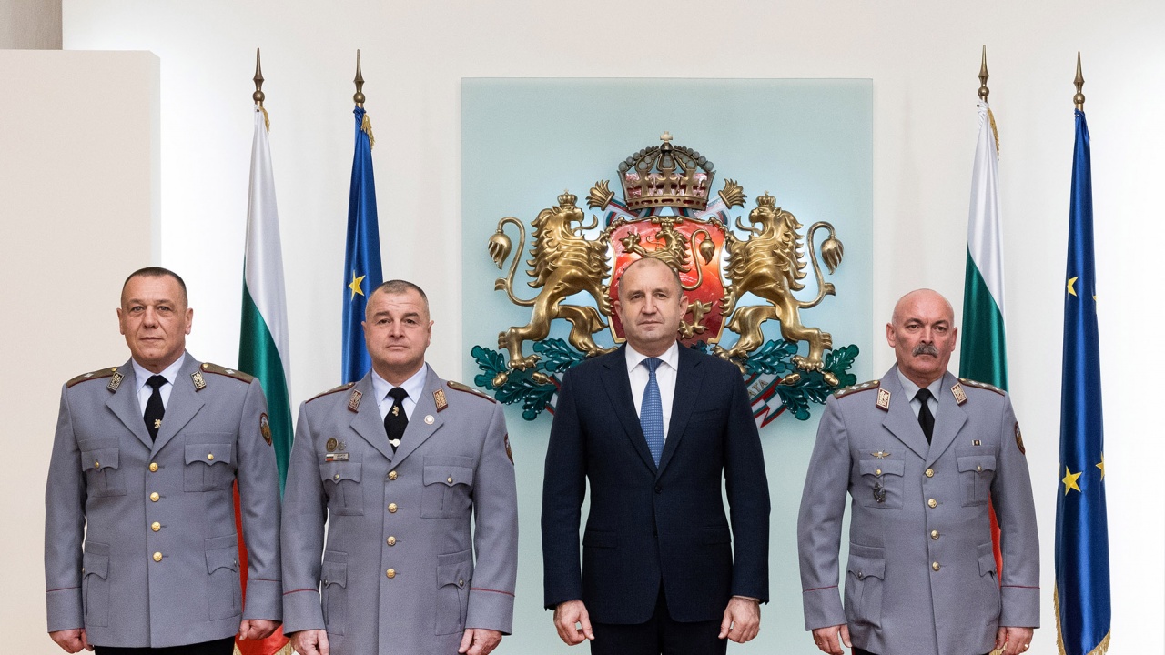 Радев: Висшето военно ръководство трябва да продължи да отстоява ускоряването на модернизацията на Българската армия