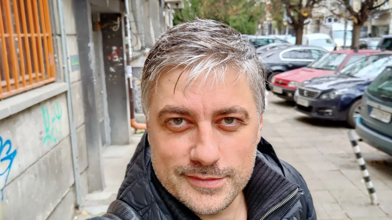 Владо Карамазов се отказва от актьорската професия