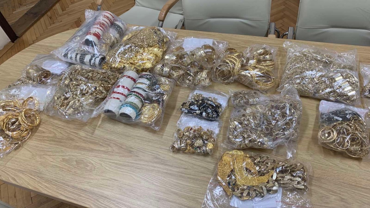 ГДБОП разследва контрабанда на 13 кг злато във Варна