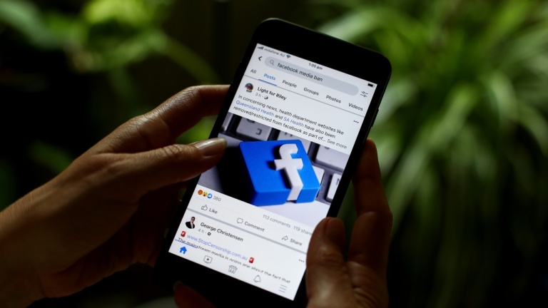 "Мета" заплаши с премахване на новинарското съдържание от Фейсбук в САЩ