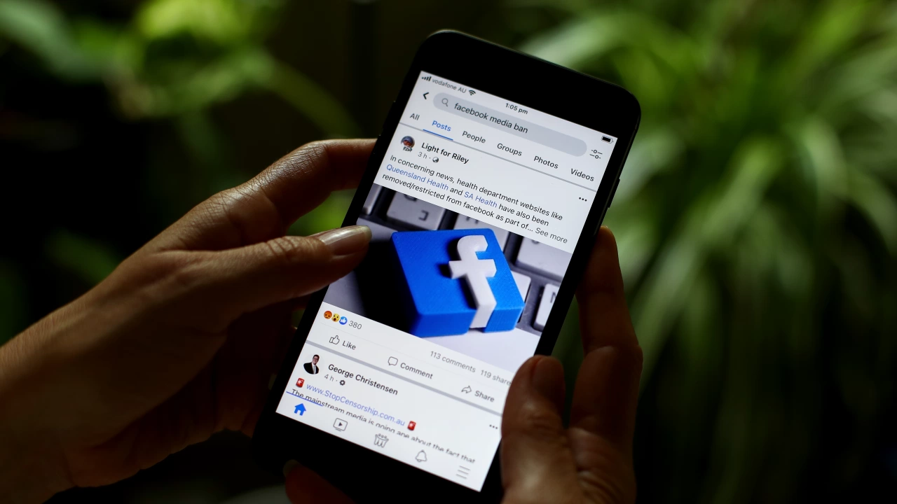 Мета Meta заплаши да премахне новинарското съдържание от Фейсбук в САЩ